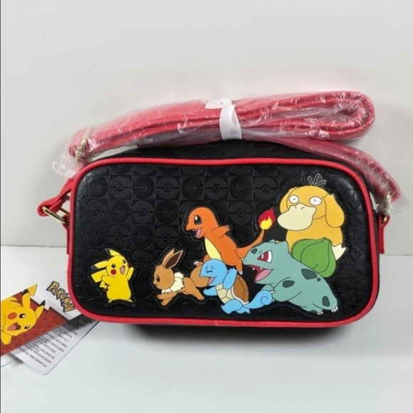 Loungefly Pokemon Leading the Team Crossbody Bag Pikachu & Friends Purse NWT - Picture 4 of 4